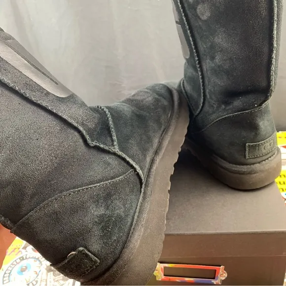UGG All Black Fur Logo Boots Size 8 Women's