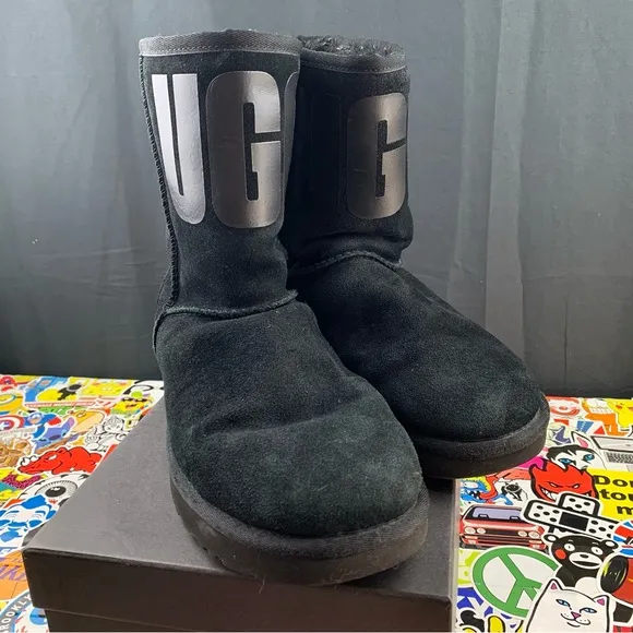 UGG All Black Fur Logo Boots Size 8 Women's