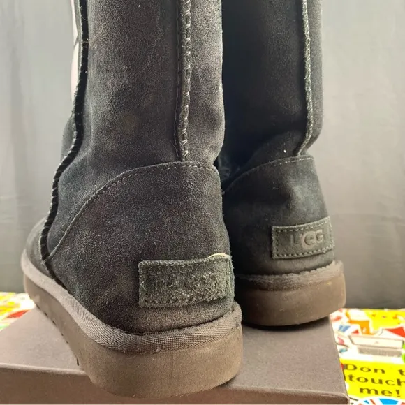 UGG All Black Fur Logo Boots Size 8 Women's