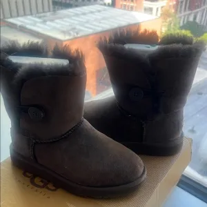 UGG Australia Chocolate K Bailey Button Boots size 3