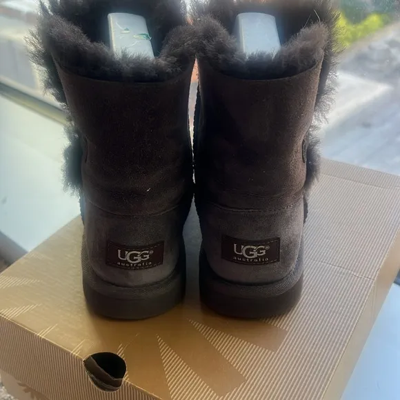 UGG Australia Chocolate K Bailey Button Boots size 3
