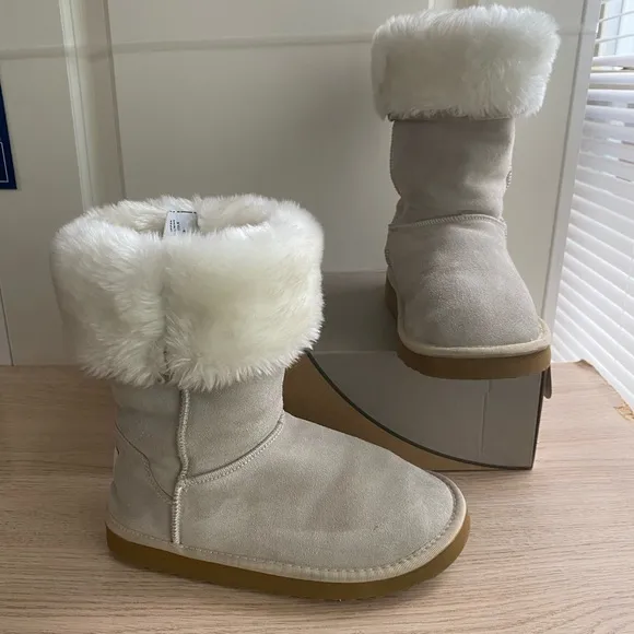 UGG Australia Classic Boots - Women Sz 7