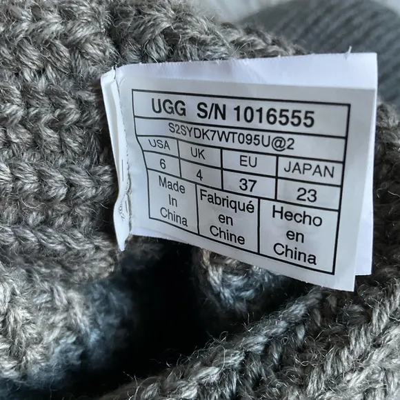 UGG Australia Classic Gray Cardy Winter Wool Knit Button Boots EUC Size 6