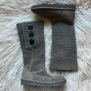 UGG Australia Classic Gray Cardy Winter Wool Knit Button Boots EUC Size 6