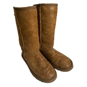 UGG Australia Classic Tall Sheepskin Winter Boots Sz 6 Paisley Chestnut Brown