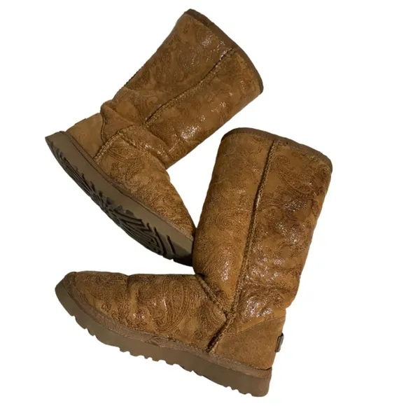 UGG Australia Classic Tall Sheepskin Winter Boots Sz 6 Paisley Chestnut Brown