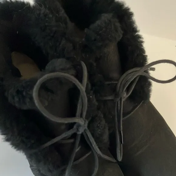 UGG Australia Jeovana Boots Black Suede Waterproof WP 1017421 Wedge Lace Up sz 9