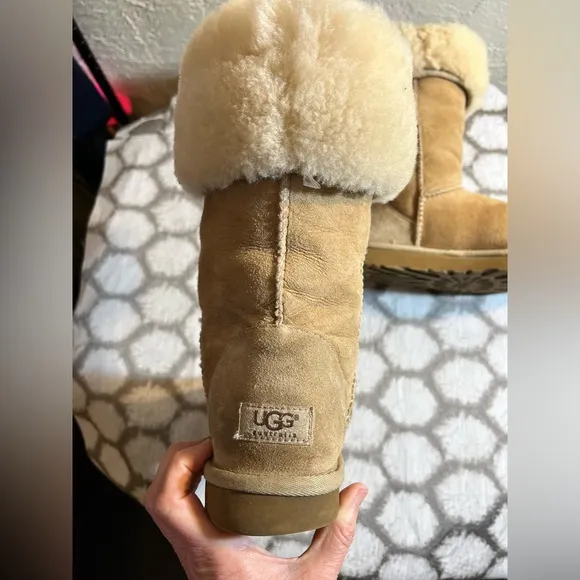 UGG Australia Tan Shearling Boots
