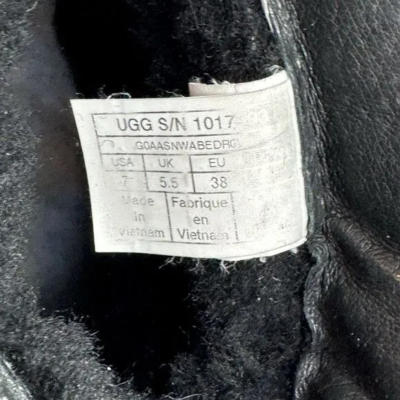 Ugg Australia Viki Black Leather Waterproof‎ Vibram Fur Lace Up Mid Boots Size 7