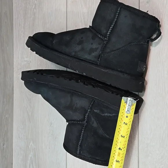 Ugg Australia Women Ankle Leather Sheepskin Boots shoes sz 7