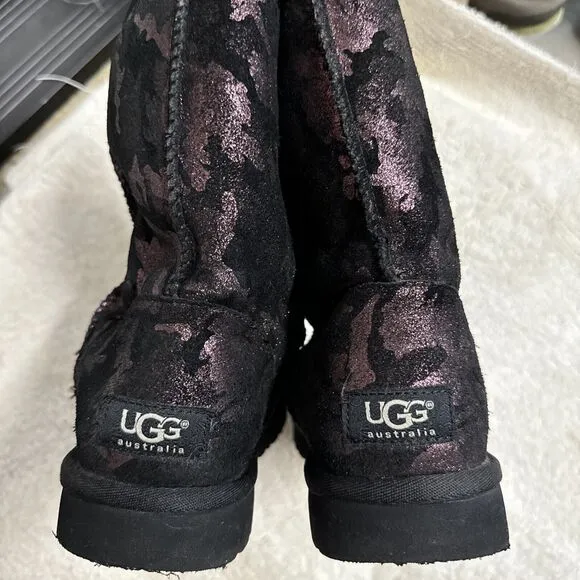 UGG AUSTRALIA Women Classic Short Metallic Camouflage Pink/ Purple Boots Size 7