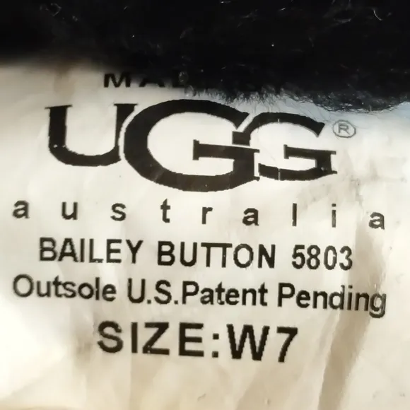 UGG Australia Women's Black Suede/fur Bailey Button II Boots Size 7