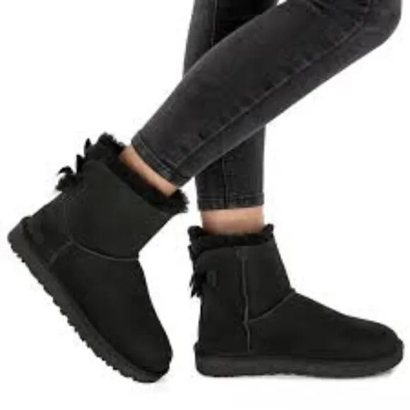 Ugg BAILEY BOW II BOOT Women  Size 7