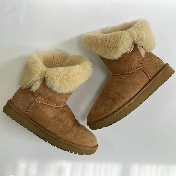 UGG Bailey Button II Mid-Calf Sherpa Sheepskin Suede Boots in Chestnut Size 7