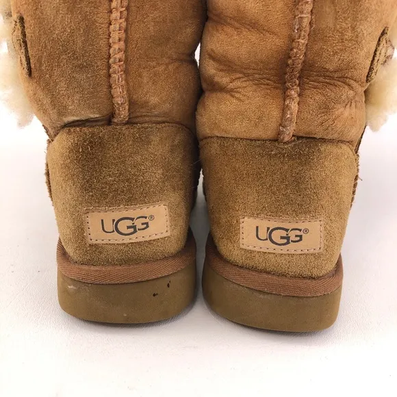 UGG Bailey Button Triplet II Sheepskin Winter Boots 8