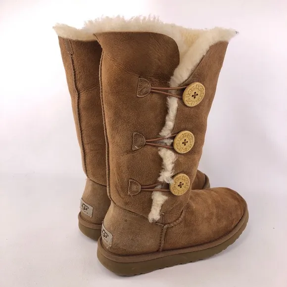 UGG Bailey Button Triplet Sheepskin Winter Boots 7