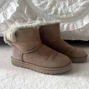 Ugg Bailey Mini Bow II Boots