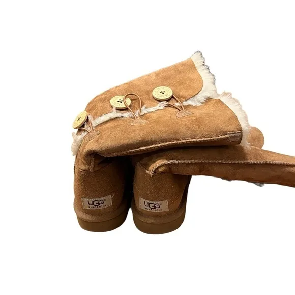 UGG® Bailey Suede Button Triplet II Water-Repellent Tall Boots Size 7 Ch…