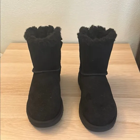 UGG Black Winter Boots / Never Used