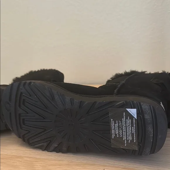 UGG Black Winter Boots / Never Used