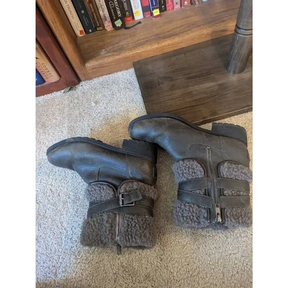 UGG Blayre III Black Waterproof Leather Fur Cuff Ankle Boots Size 8 Women