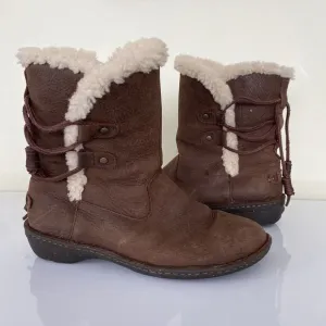 Ugg Boots Size 9 Akadia Brown Shearling Lined Winter Boho Cabincore Classic