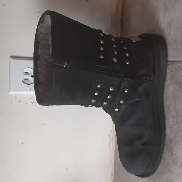 UGG Boots  size  9 women