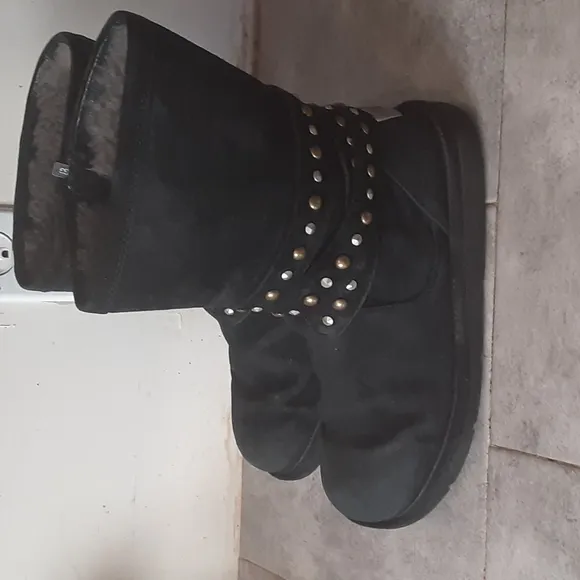 UGG Boots  size  9 women