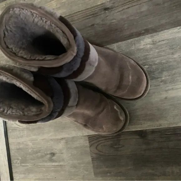 UGG boots tania fur size 9