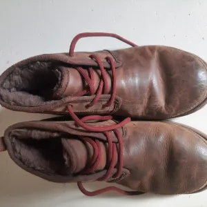 UGG Brown Leather Ankle Boots with Lace-Up Design