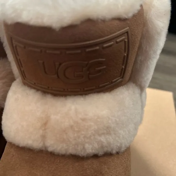 Ugg Chillapeak boots
