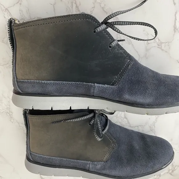 UGG Chukka Boots Men Sz 10 Grey Ombre Waterproof Suede Nubuck