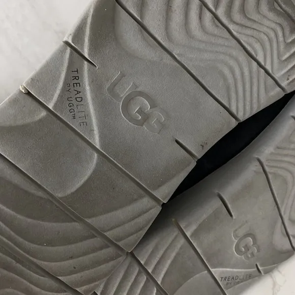 UGG Chukka Boots Men Sz 10 Grey Ombre Waterproof Suede Nubuck