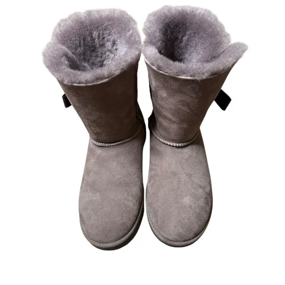 UGG Classic Knot Boots | Women Size 7