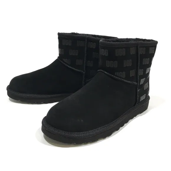 UGG CLASSIC MINI II UGG PRINT BOOTS -BLACK SUEDE -MEN US 8 -NEW