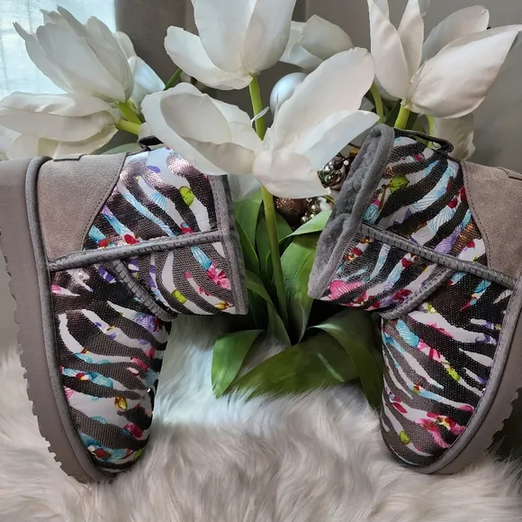 Ugg Classic Mini Tiger Flower Women boots new