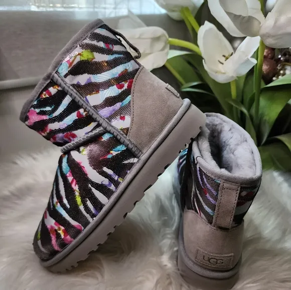 Ugg Classic Mini Tiger Flower Women boots new
