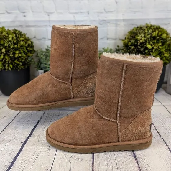 UGG Classic Short 5825 Boots