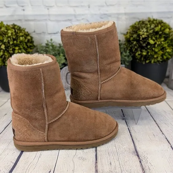 UGG Classic Short 5825 Boots