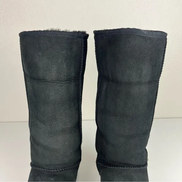 UGG Classic Tall Sheepskin Lined Boots Black Sz 10 Cozy Cold Weather Cabincore