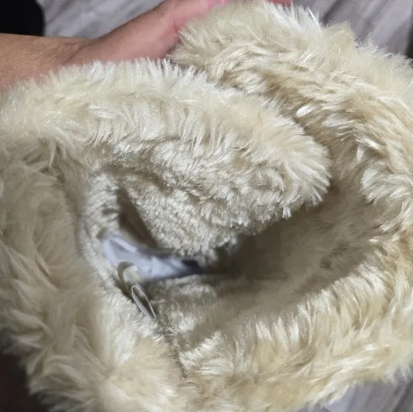UGG Classic Tall Side Buttons Fur Boots Size 8 Like New!