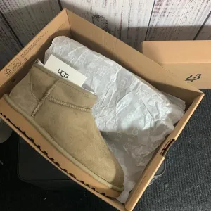 UGG Classic Ultra Mini Womens Grey Fur Insulated Boots