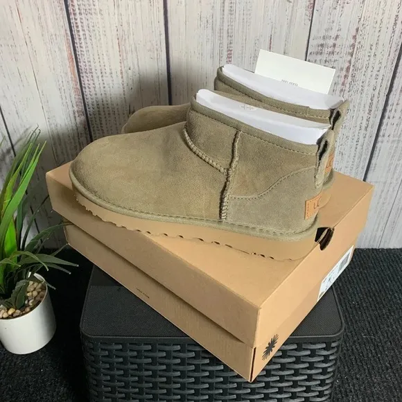 UGG Classic Ultra Mini Womens Grey Fur Insulated Boots