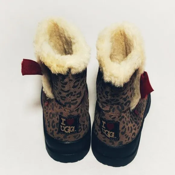 UGG I Heart Knotty Women Boots Size 5