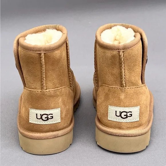 UGG Jona Boot Cognac (Brown) Classic &amp; Comfortable Wool Lined Kids size 1 US