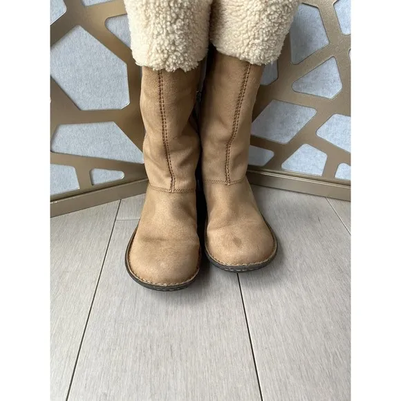 UGG Karyn Black Suede Sheepskin Boots 1005449 Womens US 8 Shearling Fur Wool