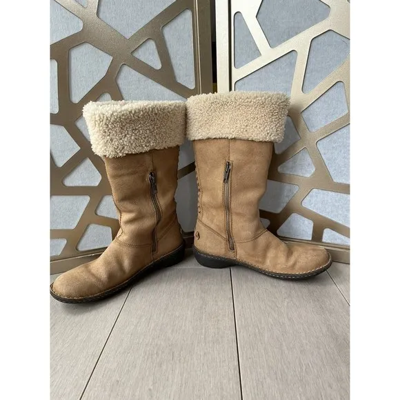 UGG Karyn Black Suede Sheepskin Boots 1005449 Womens US 8 Shearling Fur Wool