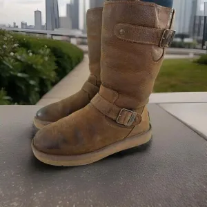 UGG Kensington II Boots US 6 Women's Brown Shearling Buckled Straps Winter Boot