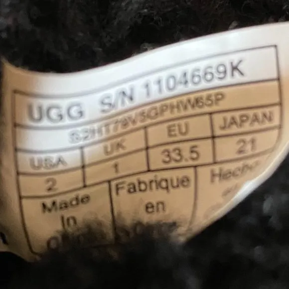 UGG Kids' Sequin Knit Boot  (Size 2-Little Kid)