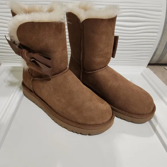 UGG leather bow on the size boots